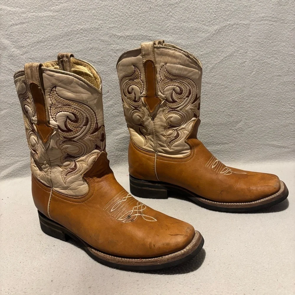 Silver Wild Western Cowboy Boots Brown Beige Pull On Mid Calf approx. size 10